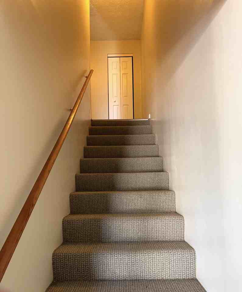 100 Rockcastle St #4 - Photo 3 of 9