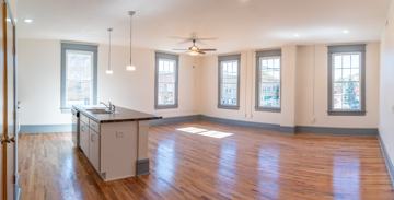 featured image of 204 Jefferson Ave N #B