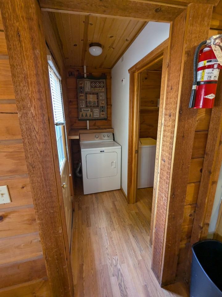 725 Skatepark Ct - Photo 7 of 16