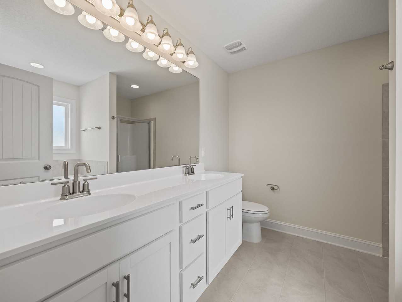 432 Montgomery Dr - Photo 5 of 12