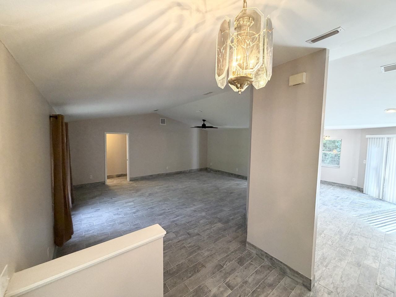 64 Welling Ln - Photo 4 of 29