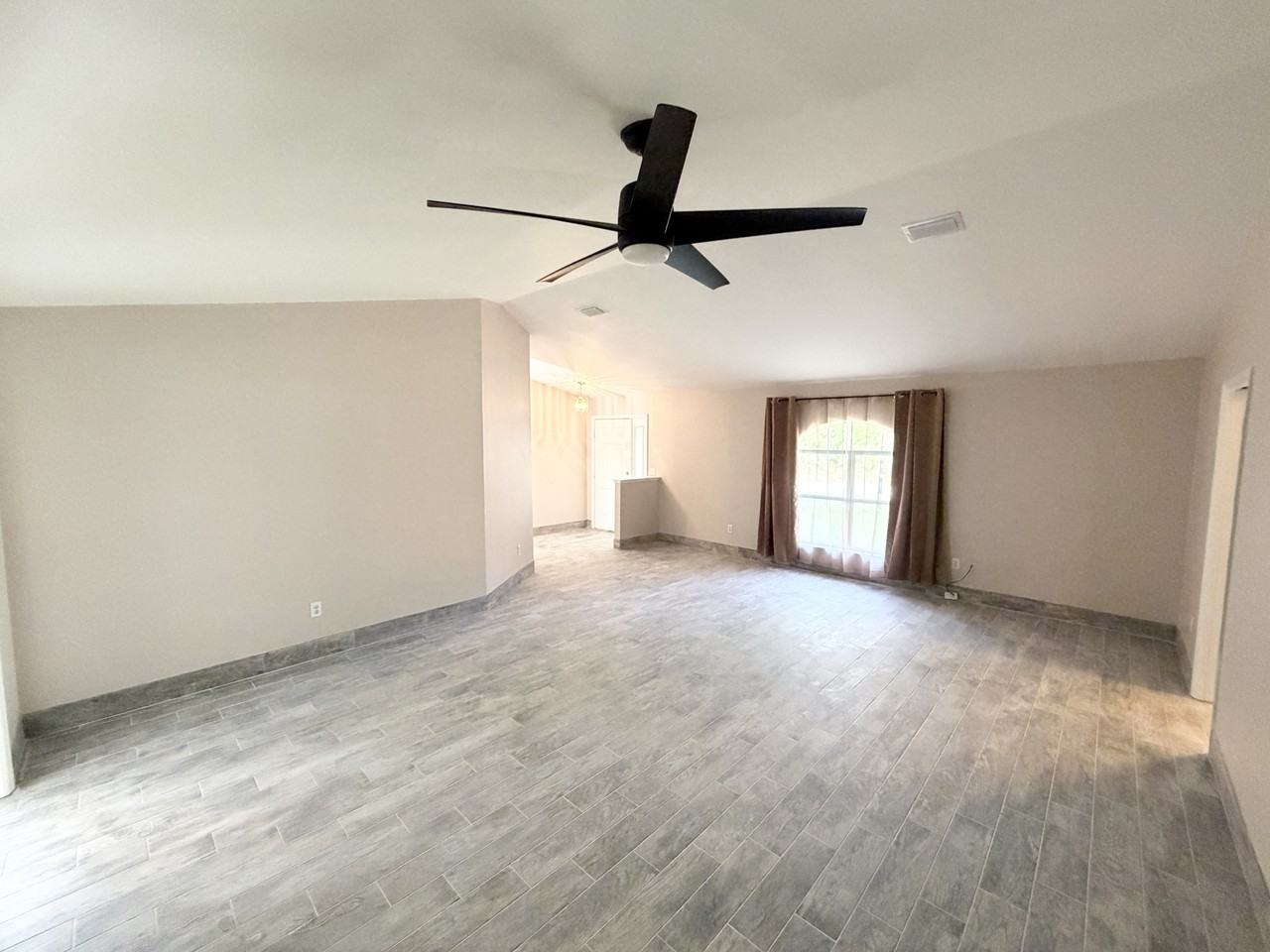 64 Welling Ln - Photo 7 of 29