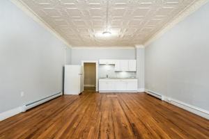 featured image of 230 Marble St #4