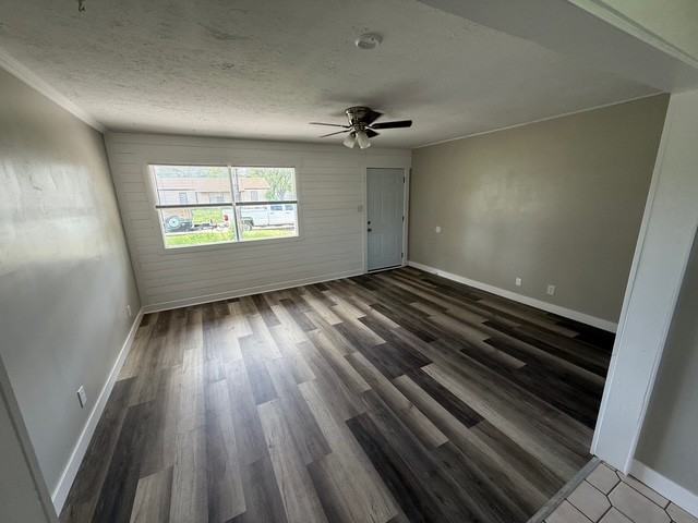 857 Osage Ave #1 - Photo 3 of 10