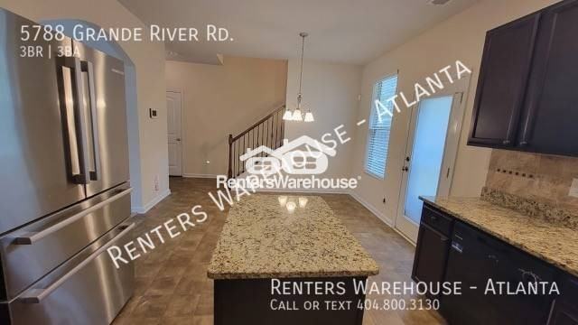 5788 Grande River Rd - Photo 6 of 19