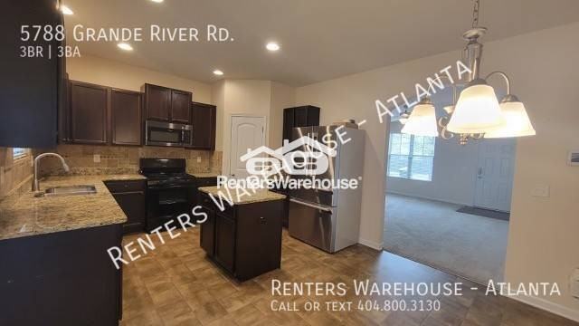 5788 Grande River Rd - Photo 7 of 19