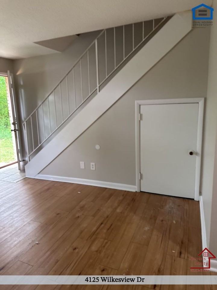 4125 Wilkesview Dr - Photo 6 of 37