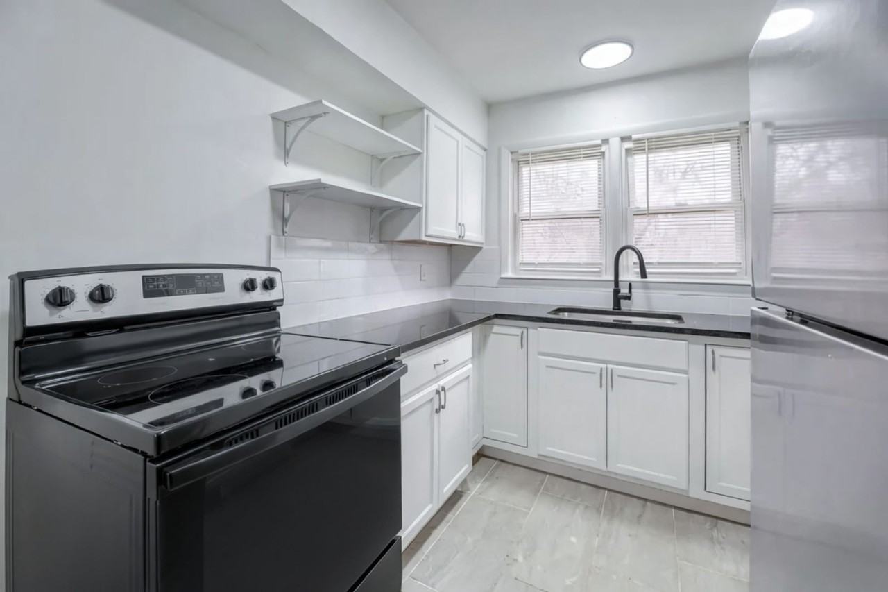 11409 E 31st St S - Photo 6 of 18