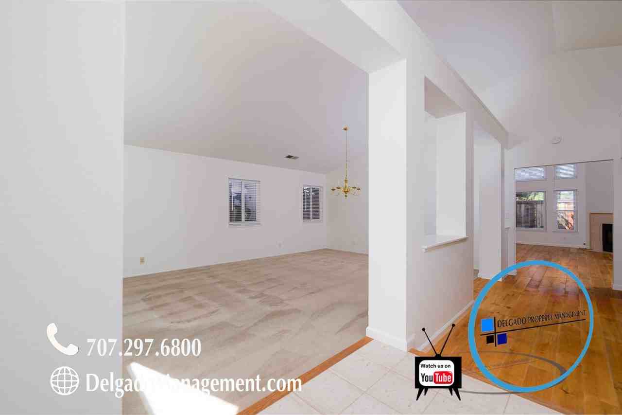 675 Snapdragon Pl - Photo 3 of 39