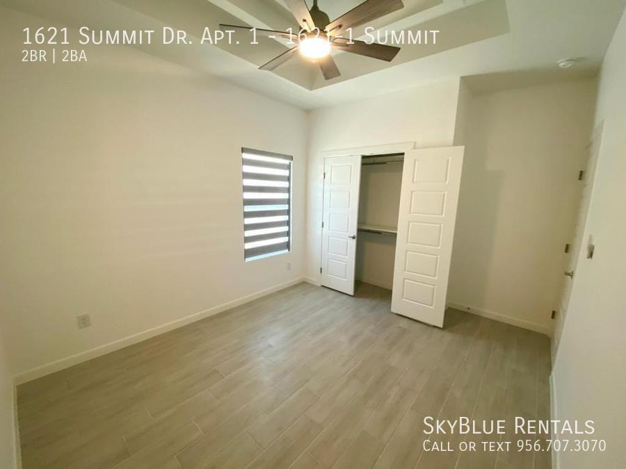 1621 W Sumitt Dr Apt 1 - Photo 6 of 12