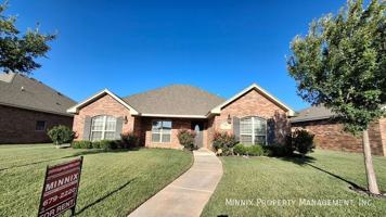 featured image of 7904 Legacy Pkwy