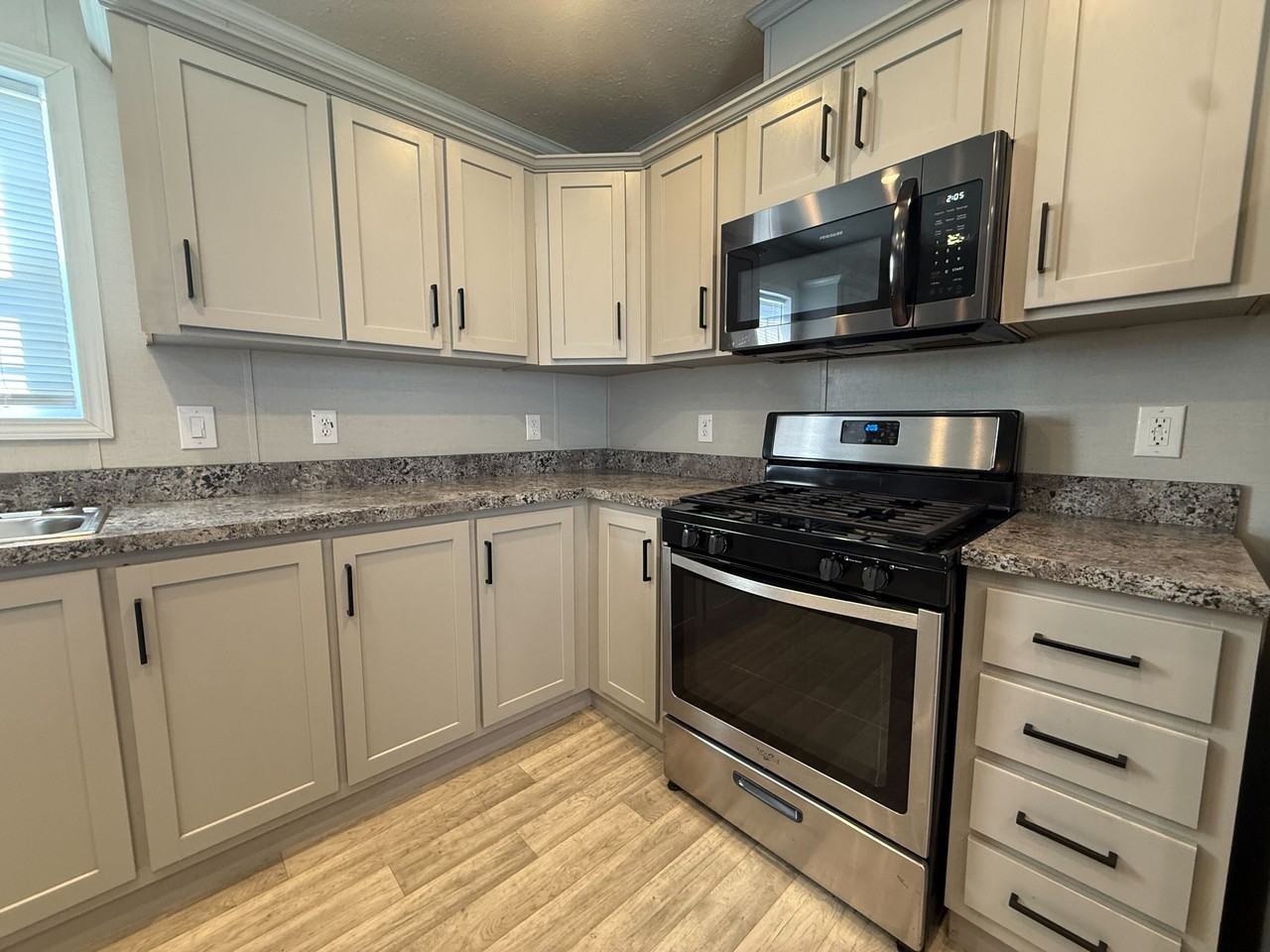 12211 Saint Michel Ave #258 - Photo 7 of 25