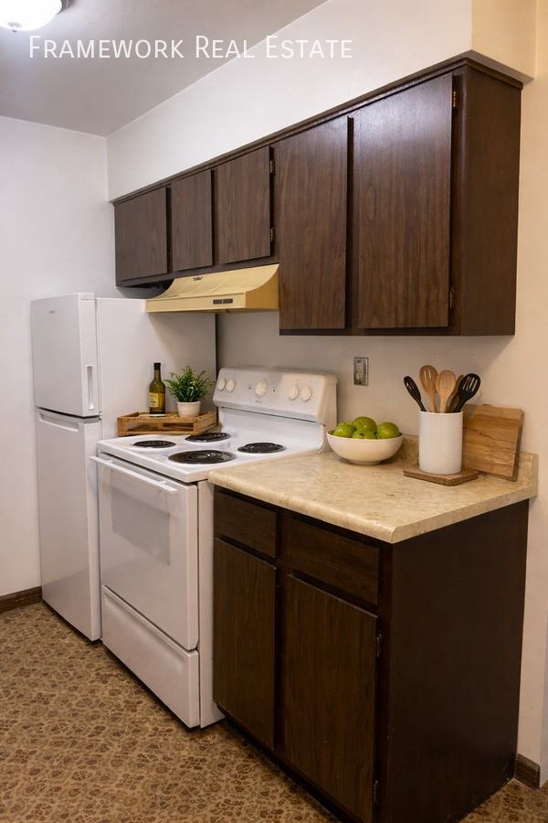 3650 S Cherokee St #15 - Photo 6 of 39