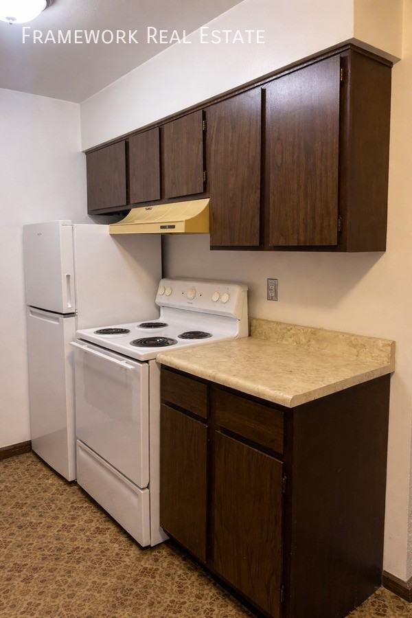 3650 S Cherokee St #15 - Photo 7 of 39