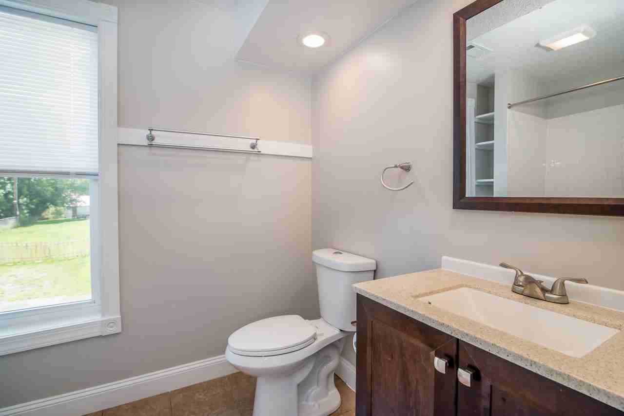 148 Warwick St - Photo 6 of 16