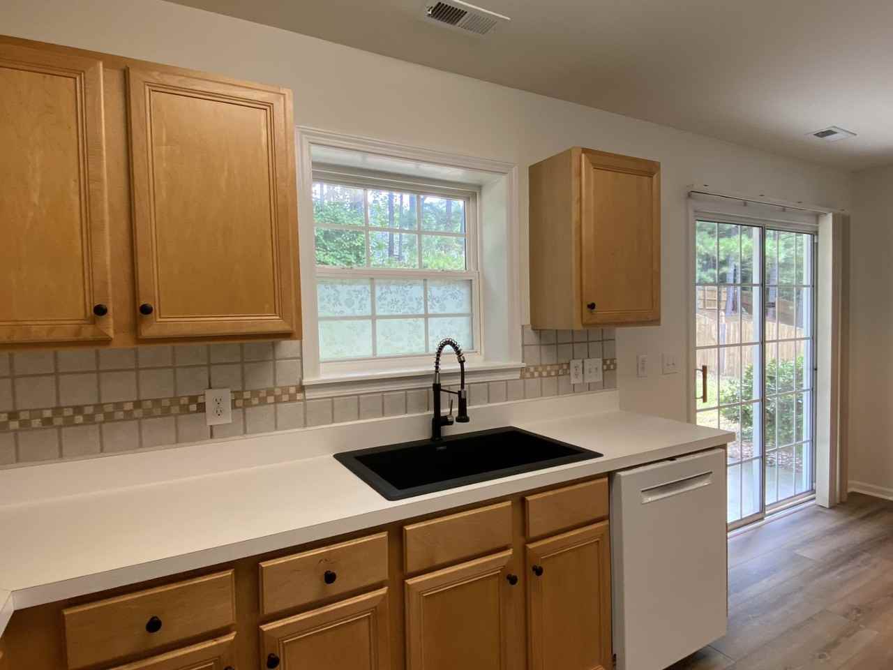 107 Cranwell Ct - Photo 7 of 13