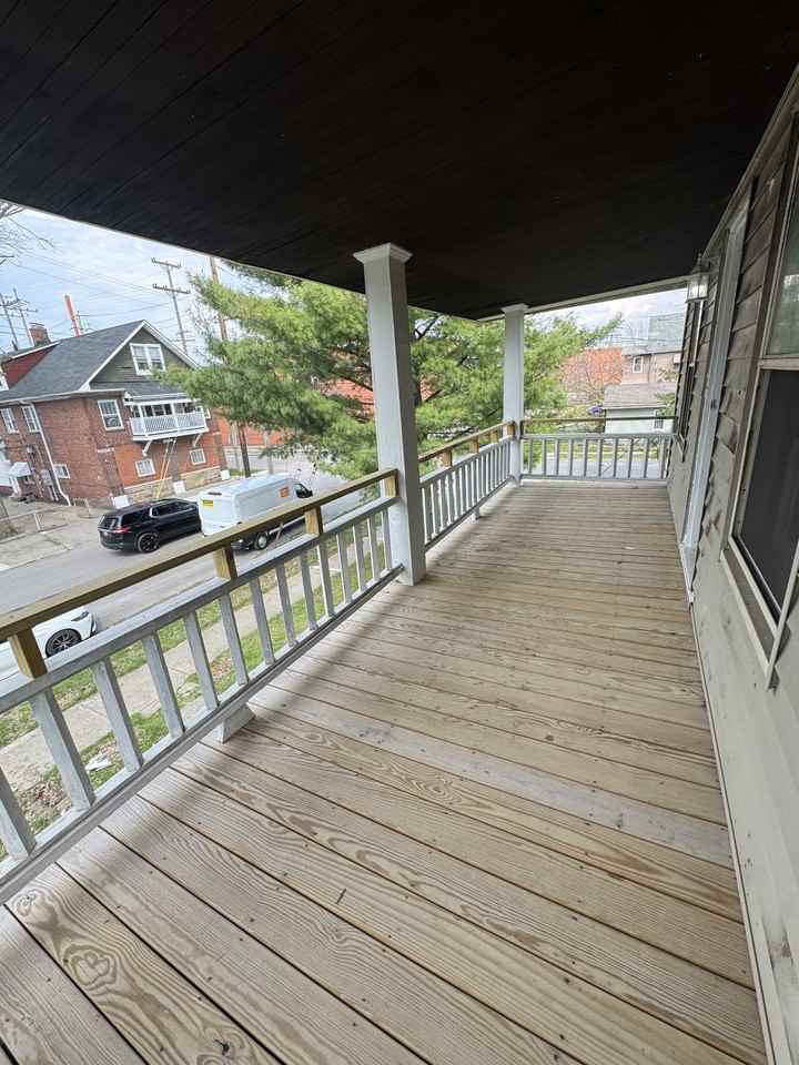 842 Wayside Rd #UP - Photo 3 of 7