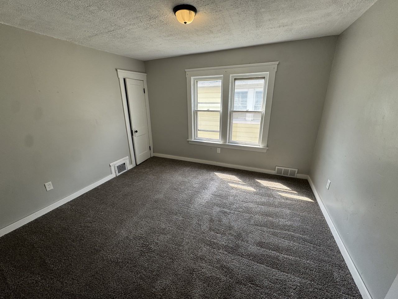 842 Wayside Rd #UP - Photo 6 of 7