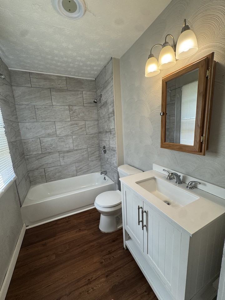 842 Wayside Rd #UP - Photo 7 of 7