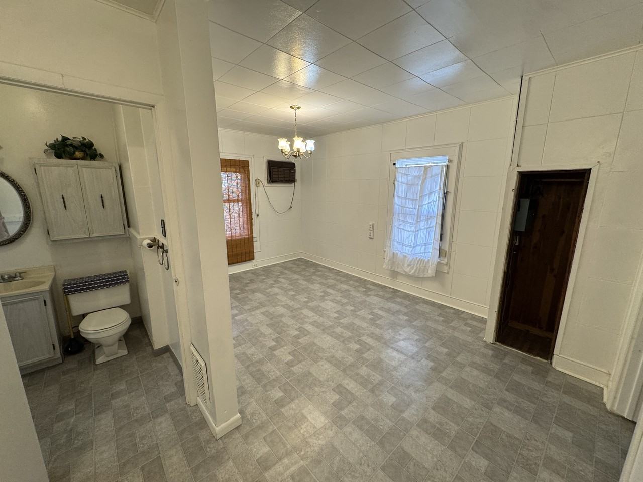 13517 Rugby Rd - Photo 5 of 12