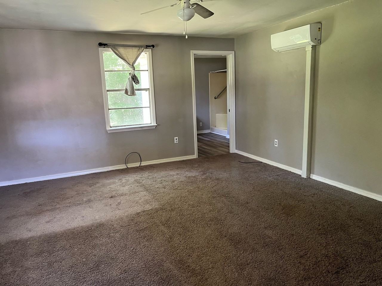 3222 Arkansas - Photo 2 of 7