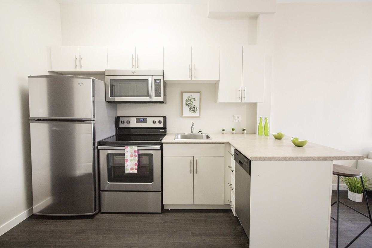 300 Tache Avenue - Photo 3 of 17