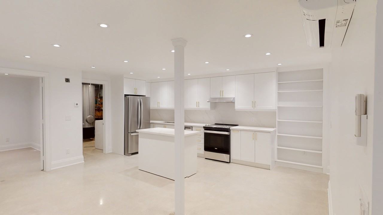 COLLEGE ST & OSSINGTON AVE - Photo 4 of 21