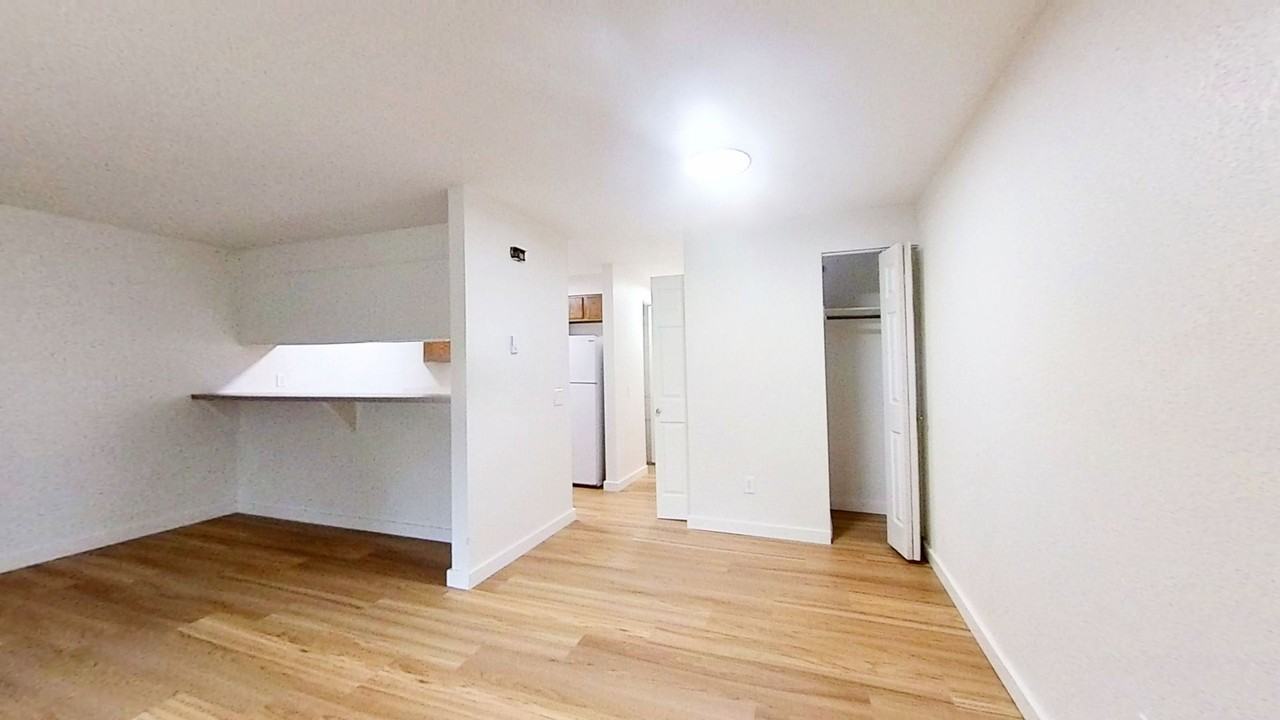 Maplewood West Apartments - Photo 7 of 30