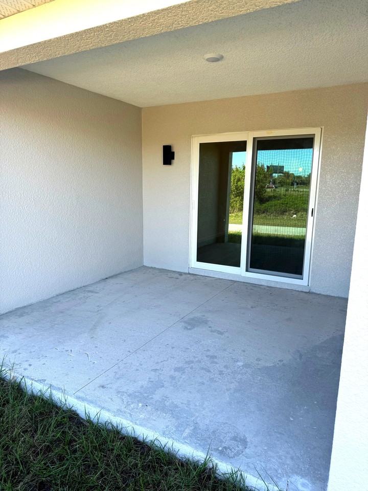11138 Pendleton Ave #11136 - Photo 6 of 18