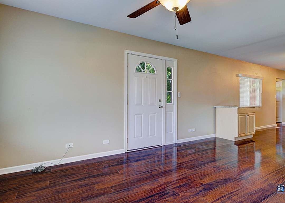 349 S Slusser St - Photo 5 of 21