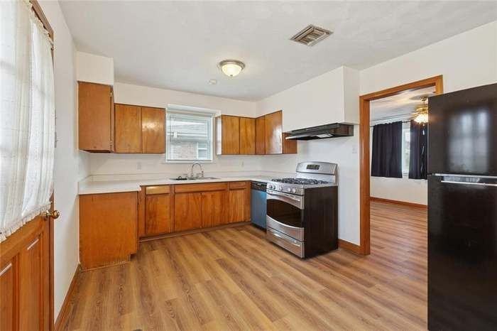 2524 Mississippi Ave - Photo 5 of 15