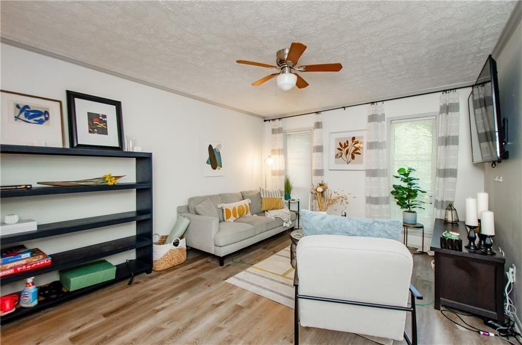 5157 Roswell Rd ##2 - Photo 5 of 24