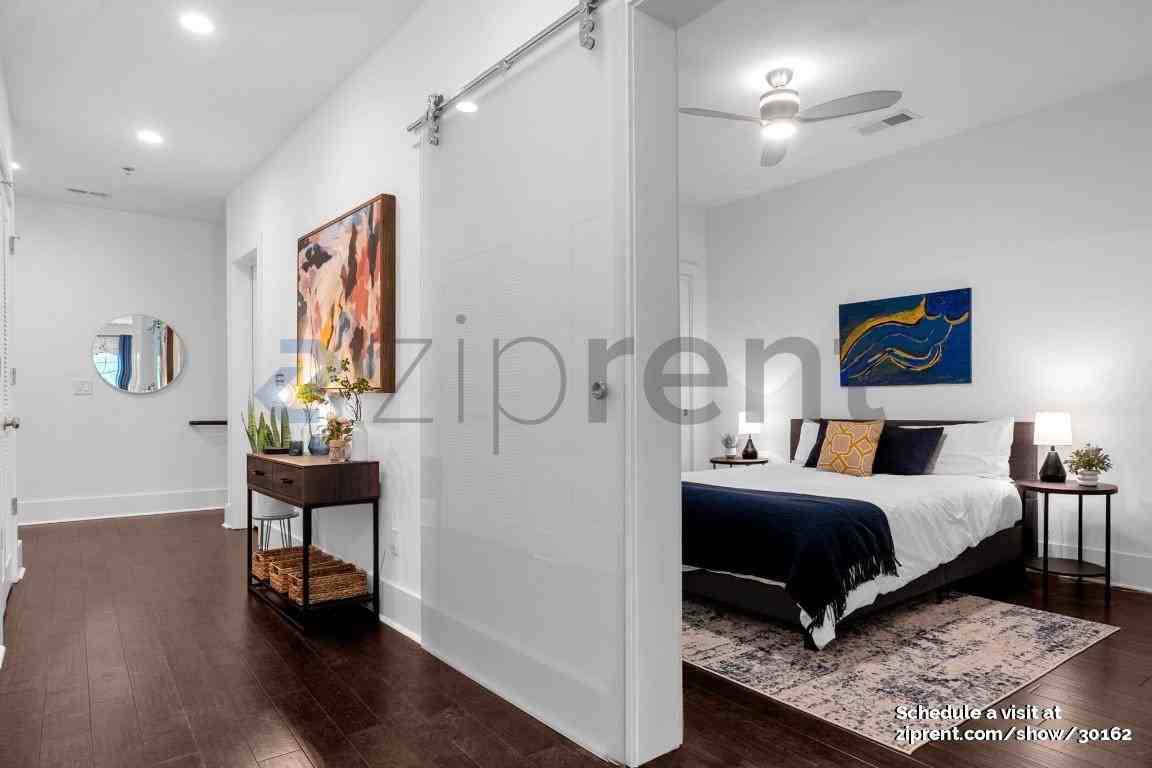 303 Canton Way - Photo 4 of 25