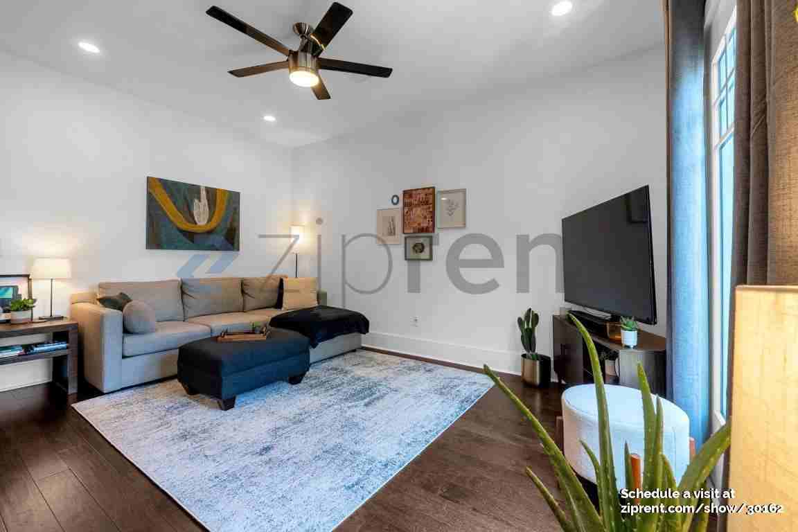 303 Canton Way - Photo 7 of 25