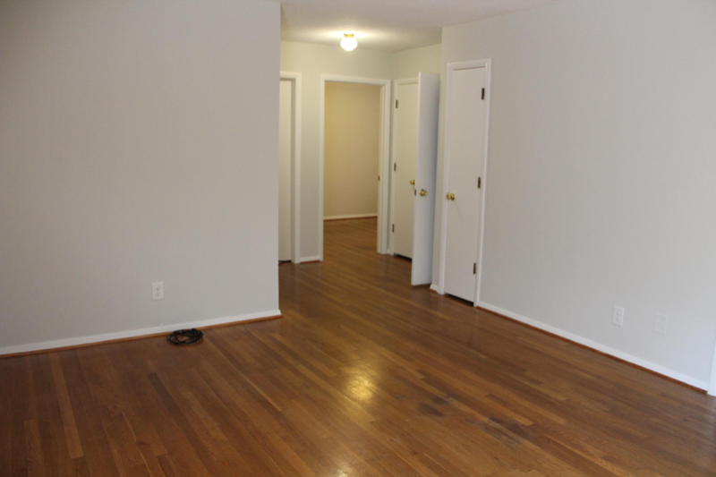 1401 S Roan St #2 - Photo 2 of 12