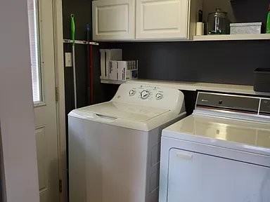 100 York Dr - Photo 6 of 16