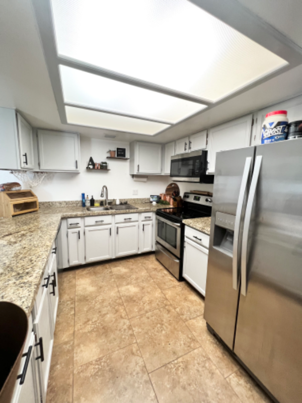 5840 W Winchcomb Dr - Photo 5 of 6