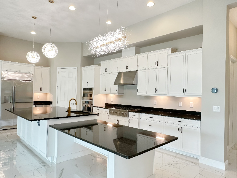 10530 Meadowrun Dr - Photo 2 of 20