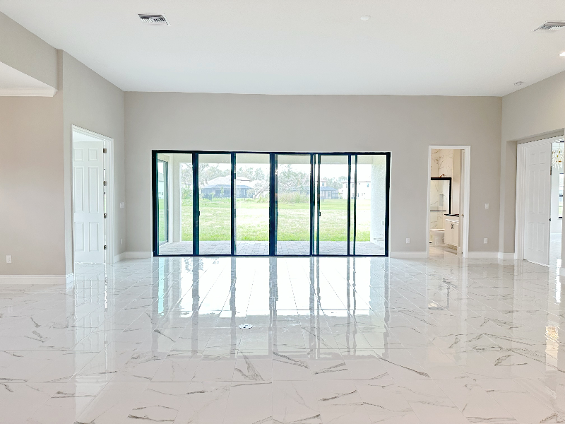 10530 Meadowrun Dr - Photo 5 of 20