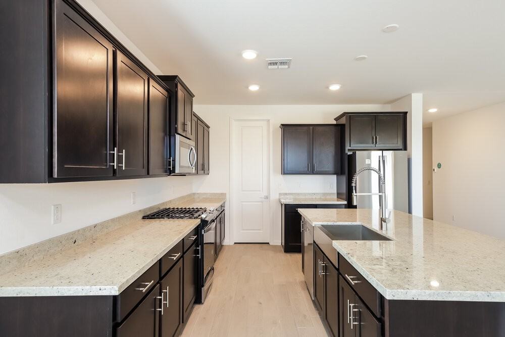 20192 W Palo Verde Dr - Photo 6 of 19