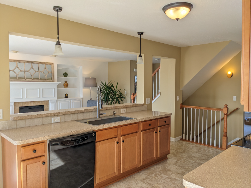 9786 Emerald Ridge Ave Nw - Photo 5 of 16