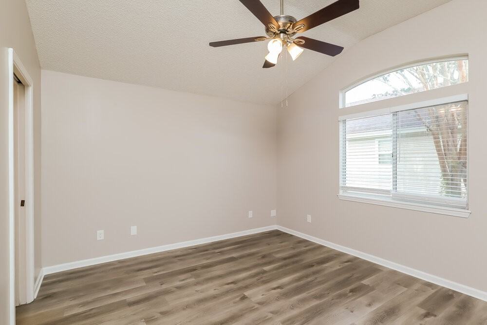 2978 Centerwood Dr - Photo 7 of 16