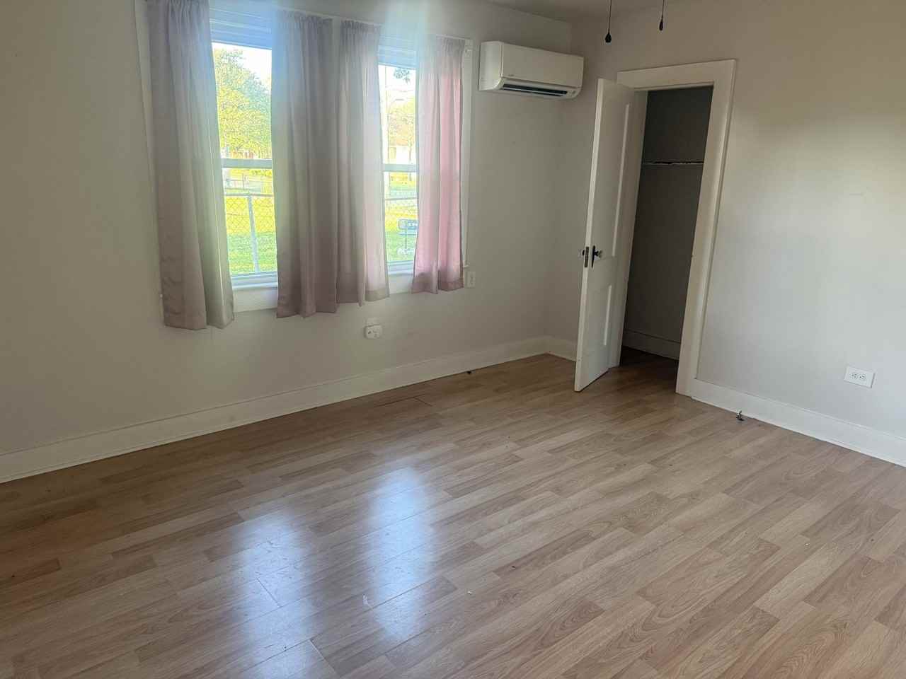 1016/1018 Jackson #1016 - Photo 3 of 10