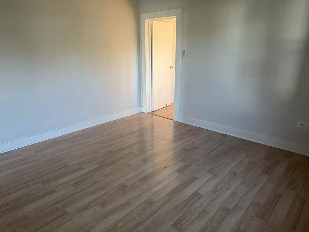 1016/1018 Jackson #1016 - Photo 4 of 10