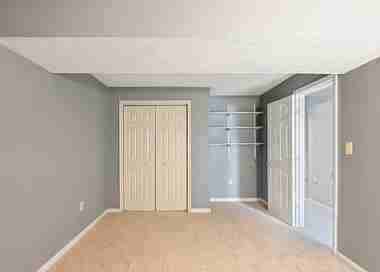 6230 Oaklawn Ln - Photo 3 of 10