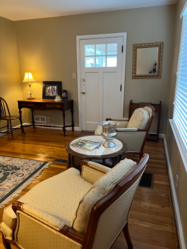 225 N Park Dr #1 - Photo 2 of 12