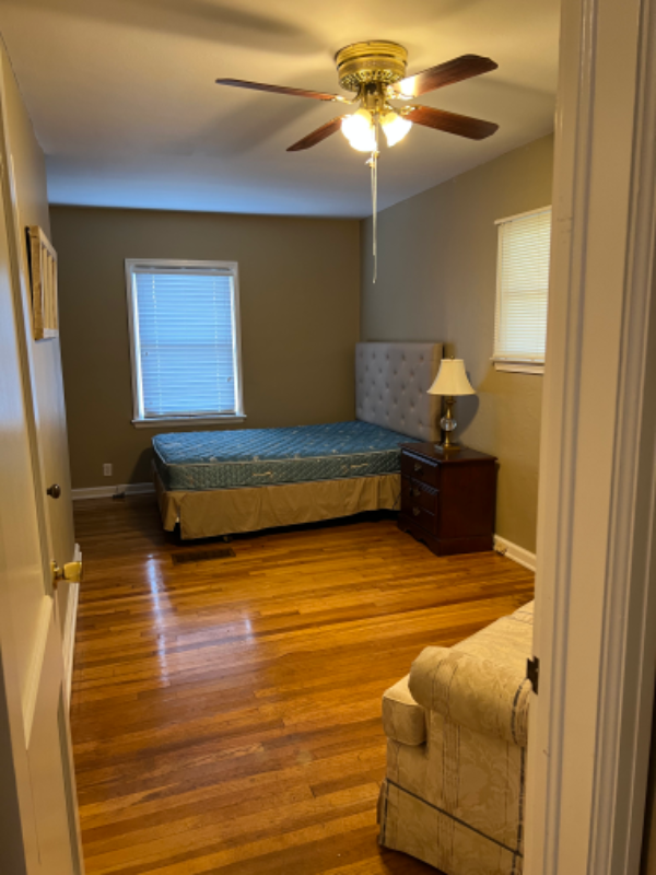 225 N Park Dr #1 - Photo 6 of 12