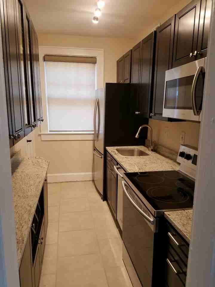 67 Lafayette Dr Ne #5 - Photo 2 of 17