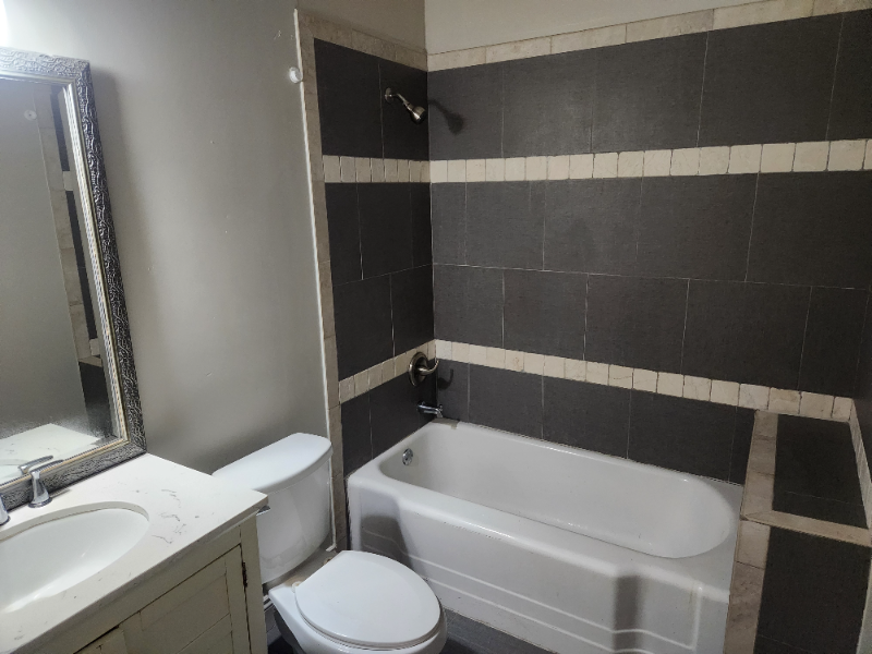 136B E Washington St - Photo 2 of 8