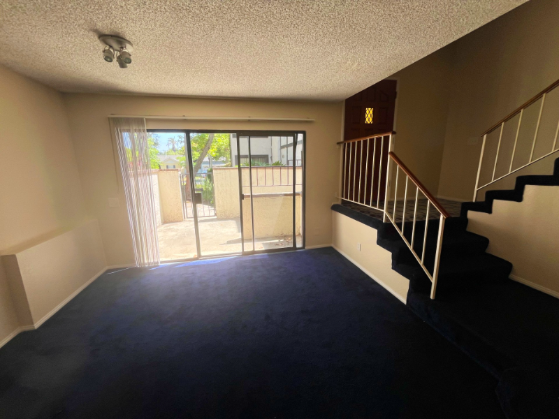 109 E Rosewood Ct - Photo 5 of 47